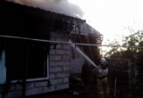 В калужской области загорелся дом